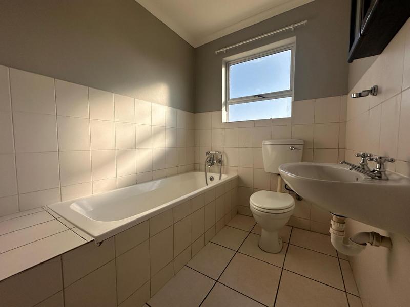 1 Bedroom Property for Sale in Guldenland Western Cape